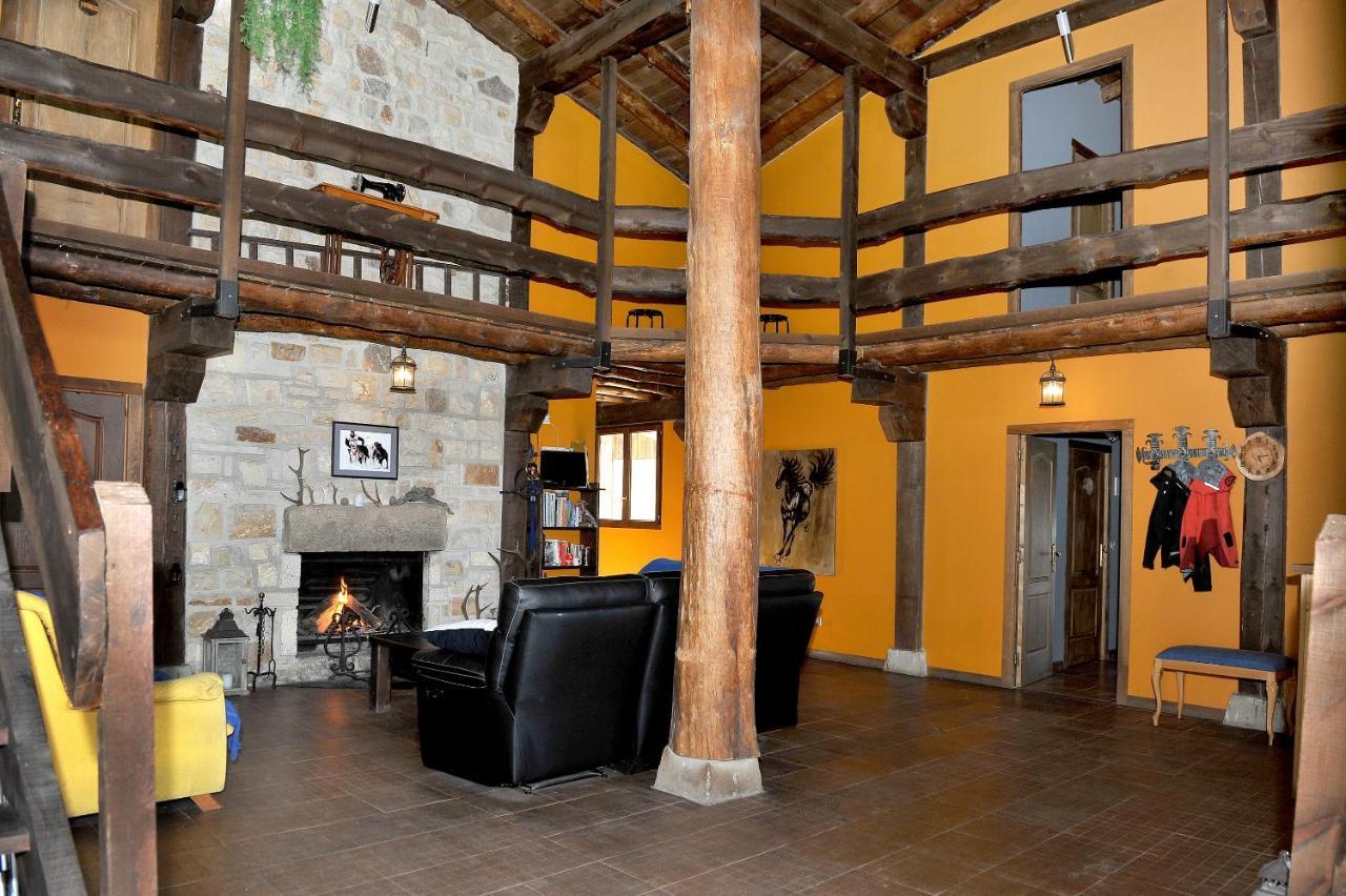 La Cabana De Sara Vinuesa Extérieur photo